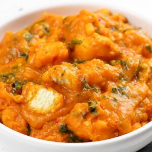 Available on Tuesday only. A hearty, flavour-packed dish where Yam or Plantain is cooked down in a rich, savoury stew base until perfectly soft.